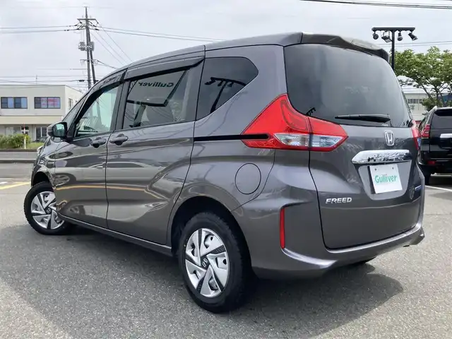 ホンダ フリード ハイブリット G ホンダセンシング 鳥取県 2018(平30)年 6.6万km モダンスティールM ４WD/純正ナビ/フルセグ/CD/DVD/BT/バックカメラ・ETC/ホンダセンシング/レーンキープアシスト/レーダークルーズコントロール/両側パワースライドドア/ドライブレコーダー/前席シートヒーター/LEDヘットライト/プッシュスタート/フロアマット・ドアバイザー/スマートキー×２/サマーセット積み込み/（タイヤ残溝 6部山）