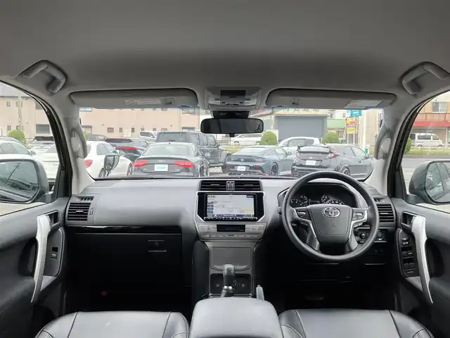 トヨタ ランドクルーザー プラド TX 三重県 2022(令4)年 5.5万km ブラック ♪ワンオーナー /♪4WD/プリクラッシュセーフティ/レーンディパーチャーアラート/パーキングサポートブレーキ/ロードサインアシスト/クリアランスソナー/先行車発進告知/オートマチックハイビーム/レーダークルーズコントロール/スマートキー×2/プッシュスタート/社外9インチナビ/・フルセグ・SD録音/・HDMI・USB/・DVD再生/・Bluetoothオーディオ/・Apple Car Play/・Android Auto/・バックカメラ /ハーフレザー調シートカバー/純正17インチAW/LEDヘッドライト/LEDフォグライト/オートライト/ウィンカーミラー /オートリトラクタブルミラー/サイドステップ/ステアリングスイッチ/スモークフィルム/ビルトインETC/フロアマット/サイド/カーテン/ニーエアバック
