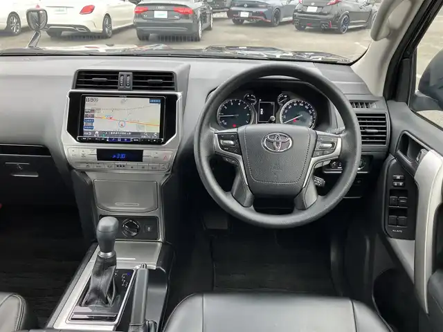 トヨタ ランドクルーザー プラド TX 三重県 2022(令4)年 5.5万km ブラック ♪ワンオーナー /♪4WD/プリクラッシュセーフティ/レーンディパーチャーアラート/パーキングサポートブレーキ/ロードサインアシスト/クリアランスソナー/先行車発進告知/オートマチックハイビーム/レーダークルーズコントロール/スマートキー×2/プッシュスタート/社外9インチナビ/・フルセグ・SD録音/・HDMI・USB/・DVD再生/・Bluetoothオーディオ/・Apple Car Play/・Android Auto/・バックカメラ /ハーフレザー調シートカバー/純正17インチAW/LEDヘッドライト/LEDフォグライト/オートライト/ウィンカーミラー /オートリトラクタブルミラー/サイドステップ/ステアリングスイッチ/スモークフィルム/ビルトインETC/フロアマット/サイド/カーテン/ニーエアバック