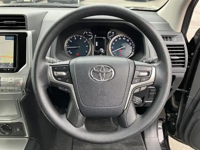 トヨタ ランドクルーザー プラド TX 三重県 2022(令4)年 5.5万km ブラック ♪ワンオーナー /♪4WD/プリクラッシュセーフティ/レーンディパーチャーアラート/パーキングサポートブレーキ/ロードサインアシスト/クリアランスソナー/先行車発進告知/オートマチックハイビーム/レーダークルーズコントロール/スマートキー×2/プッシュスタート/社外9インチナビ/・フルセグ・SD録音/・HDMI・USB/・DVD再生/・Bluetoothオーディオ/・Apple Car Play/・Android Auto/・バックカメラ /ハーフレザー調シートカバー/純正17インチAW/LEDヘッドライト/LEDフォグライト/オートライト/ウィンカーミラー /オートリトラクタブルミラー/サイドステップ/ステアリングスイッチ/スモークフィルム/ビルトインETC/フロアマット/サイド/カーテン/ニーエアバック