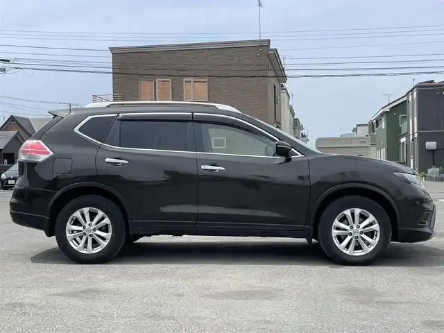 日産 エクストレイル 20X エマージェンシーブレーキ 道央・札幌 2016(平28)年 7.8万km チタニウムカーキ ４WD/純正ディーラーOPナビ/CD/DVD/SD/フルセグ/エマージェンシーブレーキ/横滑り防止装置/レーンキープアシスト/ヒルディセントコントロール/クリアランスソナー/バックカメラ/ETC/アイドリングストップ/ECOMODE/トランスファ切替/前席シートヒーター/カプロンシート/プッシュスタート/スマートキー/ハロゲンヘッドライト/オートライト/電動格納ミラー/ヘッドライトレベライザー/ヒーテッドドアミラー/ウィンカーミラー/フロアマット/ドアバイザー/スペアキー