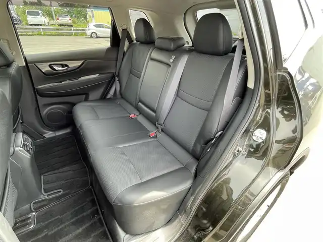 日産 エクストレイル 20X エマージェンシーブレーキ 道央・札幌 2016(平28)年 7.8万km チタニウムカーキ ４WD/純正ディーラーOPナビ/CD/DVD/SD/フルセグ/エマージェンシーブレーキ/横滑り防止装置/レーンキープアシスト/ヒルディセントコントロール/クリアランスソナー/バックカメラ/ETC/アイドリングストップ/ECOMODE/トランスファ切替/前席シートヒーター/カプロンシート/プッシュスタート/スマートキー/ハロゲンヘッドライト/オートライト/電動格納ミラー/ヘッドライトレベライザー/ヒーテッドドアミラー/ウィンカーミラー/フロアマット/ドアバイザー/スペアキー