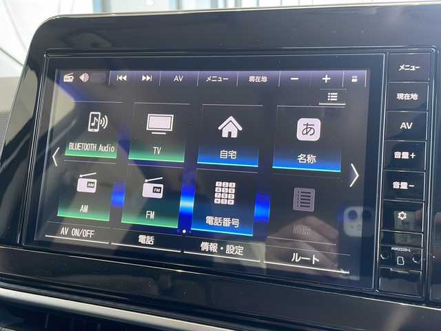 日産 ノート X 愛知県 2023(令5)年 3.2万km ブリリアントホワイトパール 衝突被害軽減ブレーキ/純正SD（ナビあり）/フルセグTV/Bluetooth/バックカメラ/コーナーセンサー/LEDヘッドライト/オートライト/ETC/ステアリングスイッチ/スマートキー/プッシュスタート