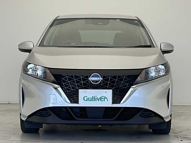 日産 ノート X 愛知県 2023(令5)年 3.2万km ブリリアントホワイトパール 衝突被害軽減ブレーキ/純正SD（ナビあり）/フルセグTV/Bluetooth/バックカメラ/コーナーセンサー/LEDヘッドライト/オートライト/ETC/ステアリングスイッチ/スマートキー/プッシュスタート