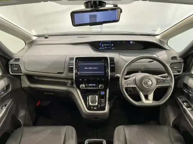 日産 セレナ e－パワー ハイウェイスター V 愛知県 2019(平31)年 3.7万km ダイヤモンドブラック 純正９インチナビ（MM518D-L)/(Bluetooth/フルセグTV/SD/FM/AM/CD・DVD再生）　/アラウンドビューモニター　/プロパイロット　/セーフティパックB/パーキングアシスト　/衝突軽減ブレーキ　/両側パワースライドドア　/デジタルインナーミラー　/ビルトインＥＴＣ　/ドライブレコーダー/ソナー/車線逸脱警報/ハンドル支援/LEDヘッドライト/フォグランプ