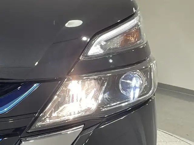 日産 セレナ e－パワー ハイウェイスター V 愛知県 2019(平31)年 3.7万km ダイヤモンドブラック 純正９インチナビ（MM518D-L)/(Bluetooth/フルセグTV/SD/FM/AM/CD・DVD再生）　/アラウンドビューモニター　/プロパイロット　/セーフティパックB/パーキングアシスト　/衝突軽減ブレーキ　/両側パワースライドドア　/デジタルインナーミラー　/ビルトインＥＴＣ　/ドライブレコーダー/ソナー/車線逸脱警報/ハンドル支援/LEDヘッドライト/フォグランプ