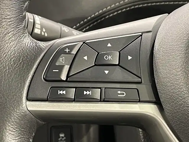 日産 セレナ e－パワー ハイウェイスター V 愛知県 2019(平31)年 3.7万km ダイヤモンドブラック 純正９インチナビ（MM518D-L)/(Bluetooth/フルセグTV/SD/FM/AM/CD・DVD再生）　/アラウンドビューモニター　/プロパイロット　/セーフティパックB/パーキングアシスト　/衝突軽減ブレーキ　/両側パワースライドドア　/デジタルインナーミラー　/ビルトインＥＴＣ　/ドライブレコーダー/ソナー/車線逸脱警報/ハンドル支援/LEDヘッドライト/フォグランプ