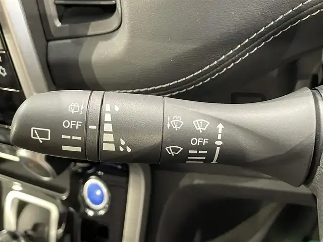 日産 セレナ e－パワー ハイウェイスター V 愛知県 2019(平31)年 3.7万km ダイヤモンドブラック 純正９インチナビ（MM518D-L)/(Bluetooth/フルセグTV/SD/FM/AM/CD・DVD再生）　/アラウンドビューモニター　/プロパイロット　/セーフティパックB/パーキングアシスト　/衝突軽減ブレーキ　/両側パワースライドドア　/デジタルインナーミラー　/ビルトインＥＴＣ　/ドライブレコーダー/ソナー/車線逸脱警報/ハンドル支援/LEDヘッドライト/フォグランプ