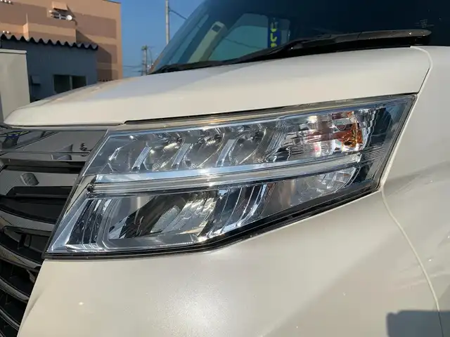 トヨタ ルーミー カスタムG S 福井県 2018(平30)年 9.4万km パールホワイトⅢ (株)IDOMが運営する【じしゃロン福井店】の自社ローン対象車両になります。こちらは現金またはオートローンご利用時の価格です。自社ローンご希望の方は別途その旨お申付け下さい/純正ナビ（CD・DVD・BT接続可）/フルセグテレビ/バックカメラ/ETC/両側パワースライドドア/LEDヘッドライト/純正フロアマット