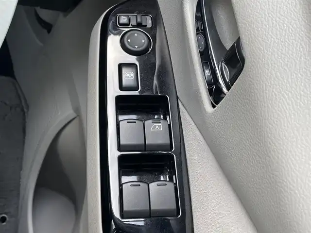 日産 デイズ ボレロ 東京都 2020(令2)年 3.4万km 茶Ⅱ ルーフIIトーン車/純正９型メモリナビ＆フルセグ　/・BluetoothAudio/USB/・CD/SD/DVD/AM/FM/アラウンドビューモニター　/インテリジェントエマージェンシーブレーキ　/・先行車発進お知らせ機能/・前方衝突予測警報/・ふらつき警報/・車線逸脱警報 /・踏み間違い衝突防止 /・フロント・バックソナー/ベージュ合皮トリコットコンビシート　/純正ウィンカーミラー/プッシュエンジンスタート/ビルトインＥＴＣ　