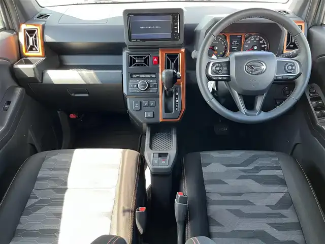 ダイハツ タフト G ターボ 奈良県 2021(令3)年 3.9万km レイクブルーメタリック フルセグナビ（ＣＮ－ＲＥ０７ＷＤ）　/Ｂｌｕｅｔｏｏｔｈ　/ＣＤ／ＤＶＤ　/ＵＳＢ入力端子　/レーダークルーズコントロール　/全方位モニター　/純正フロアマット　/シートヒーター　/純正アルミホイール　コーナーセンサー/ガラスルーフ/ルーフレール