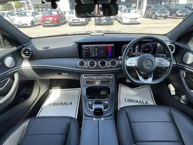 メルセデス・ベンツ Ｅ２２０ｄ SW ローレウスエディション 滋賀県 2020(令2)年 3.1万km オブシディアンブラック パノラミックスライディングルーフ/黒革/・前席メモリ付きパワーシート /・全席シートヒーター /ヘッドアップディスプレイ/ACC/BSM/Burmesterサウンド/パヒュームアトマイザー/アンビエントライト/純正ナビ（DTV/BT/CarPlay）/360°カメラ/電動リアゲート/純正LEDヘッドライト/純正19インチAW