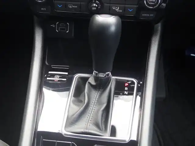 クライスラー・ジープ ジープ コンパス スポーツ 香川県 2022(令4)年 3.5万km 白 ディスプレイオーディオ/CarPlay/バックカメラ/クルコン/衝突軽減/ブラインドスポットモニター/前後ドラレコ/LEDヘッドライト/リアコーナーンセンサー/純正16インチアルミ/ETC/スマートキー/レギュラーガソリン/NA