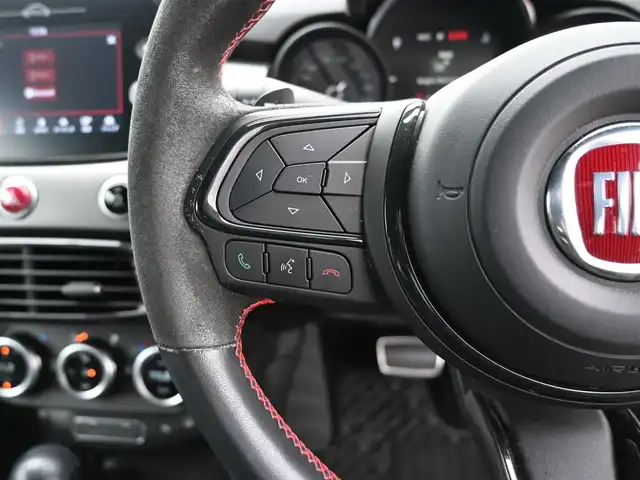 フィアット ５００Ｘ スポーツ 千葉県 2020(令2)年 2.5万km 赤 レザーシート/前席パワーシート/シートヒーター/ディスプレイオーディオ/バックカメラ/パドルシフト/ETC/LEDヘッドライト/LEDフォグライト/ウインカーミラー/コーナーセンサー/純正19インチアルミホイル/サイド/カーテンエアバッグ/スマートキー