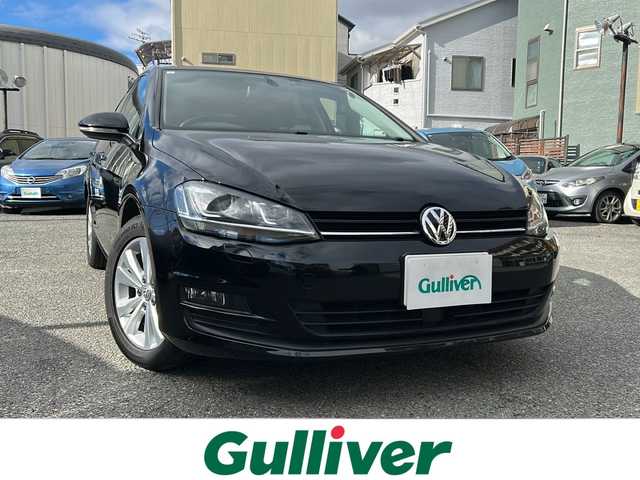 フォルクスワーゲン ゴルフ TSI コンフォートライン BM 大阪府 2015(平27)年 6.4万km 黒 純正ナビ/BTオーディオ/CD/DVD/USBポート/バックカメラ/パドルシフト/ステアリングスイッチ/電動パーキングブレーキ/オートホールド/LEDヘッドライト/オートライト/フォグランプ/純正16インチAW/フロアマット/クルーズコントロール/スペアキー