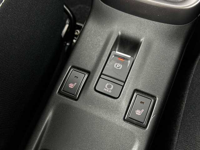 スズキ スイフト HYBRID MZ 福島県 2024(令6)年 0.3万km キャラバンアイボリーPM /禁煙車　//純正９インチディスプレイオーディオ(FM/AM/BTA)//Apple car Play//Android Auto//衝突被害軽減ブレーキ　//アダプティブクルーズコントロール　//ブラインドスポットモニター　//シートヒーター(D/N)//スペアキー　//オートハイビーム//ＬＥＤヘッドライト//USB入力端子//コーナーセンサー//電動パーキングブレーキ//ブレーキホールド