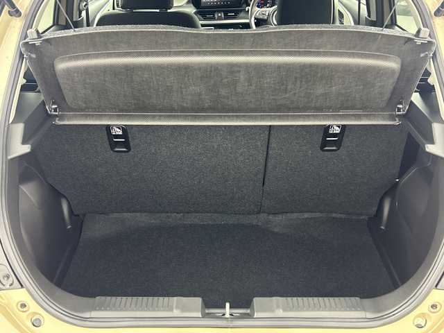 スズキ スイフト HYBRID MZ 福島県 2024(令6)年 0.3万km キャラバンアイボリーPM /禁煙車　//純正９インチディスプレイオーディオ(FM/AM/BTA)//Apple car Play//Android Auto//衝突被害軽減ブレーキ　//アダプティブクルーズコントロール　//ブラインドスポットモニター　//シートヒーター(D/N)//スペアキー　//オートハイビーム//ＬＥＤヘッドライト//USB入力端子//コーナーセンサー//電動パーキングブレーキ//ブレーキホールド