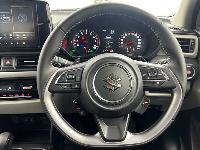 スズキ スイフト HYBRID MZ 福島県 2024(令6)年 0.3万km キャラバンアイボリーPM /禁煙車　//純正９インチディスプレイオーディオ(FM/AM/BTA)//Apple car Play//Android Auto//衝突被害軽減ブレーキ　//アダプティブクルーズコントロール　//ブラインドスポットモニター　//シートヒーター(D/N)//スペアキー　//オートハイビーム//ＬＥＤヘッドライト//USB入力端子//コーナーセンサー//電動パーキングブレーキ//ブレーキホールド