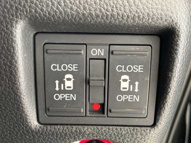 ホンダ Ｎ ＢＯＸ カスタム L スタイル+ブラック 埼玉県 2022(令4)年 3.3万km クリスタルブラックパール ホンダセンシング /純正8インチメモリナビ/　　CD/DVD/BT/フルセグ /バックカメラ /両側パワースライドドア /レーダークルーズコントロール /LEDオートライト /シートヒーター /純正14インチアルミホイール /電子パーキング /禁煙車