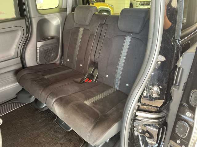 ホンダ Ｎ ＢＯＸ カスタム L スタイル+ブラック 埼玉県 2022(令4)年 3.3万km クリスタルブラックパール ホンダセンシング /純正8インチメモリナビ/　　CD/DVD/BT/フルセグ /バックカメラ /両側パワースライドドア /レーダークルーズコントロール /LEDオートライト /シートヒーター /純正14インチアルミホイール /電子パーキング /禁煙車