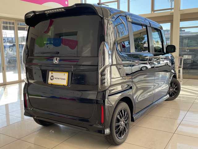 ホンダ Ｎ ＢＯＸ カスタム L スタイル+ブラック 埼玉県 2022(令4)年 3.3万km クリスタルブラックパール ホンダセンシング /純正8インチメモリナビ/　　CD/DVD/BT/フルセグ /バックカメラ /両側パワースライドドア /レーダークルーズコントロール /LEDオートライト /シートヒーター /純正14インチアルミホイール /電子パーキング /禁煙車