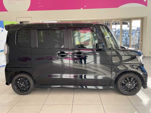 ホンダ Ｎ ＢＯＸ カスタム L スタイル+ブラック 埼玉県 2022(令4)年 3.3万km クリスタルブラックパール ホンダセンシング /純正8インチメモリナビ/　　CD/DVD/BT/フルセグ /バックカメラ /両側パワースライドドア /レーダークルーズコントロール /LEDオートライト /シートヒーター /純正14インチアルミホイール /電子パーキング /禁煙車