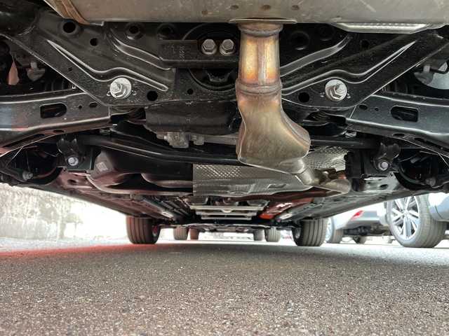 トヨタ カローラ クロス ハイブリッド Z 青森県 2025(令7)年 0.4万km プラチナホワイトパールマイカ 4WD/OP寒冷地仕様/OP純正10.5インチDオーディオプラスナビ・フルセグTV/Bluetooth・USB・Miracast/OPパノラミックビューモニター/OPパノラマルーフ/OPトヨタチームメイト/アドバンストパーク/パーキングサポートブレーキ/安心降車アシスト/ブラインドスポットモニター/セーフティセンス/プリクラッシュセーフティ/レーダークルーズコントロール/レーントレーシングアシスト/オートマチックハイビーム/ハーフレザーシート/運転席パワーシート/前席シートヒーター/ステアリングヒーター/パワーバックドア/純正前後ドライブレコーダー/純正ビルトインETC2.0/OP AC100V1500W/ワイパーデアイサー/LEDヘッドライト/LEDフォグランプ/LEDリアフォグランプ/純正18インチアルミ/ルーフレール