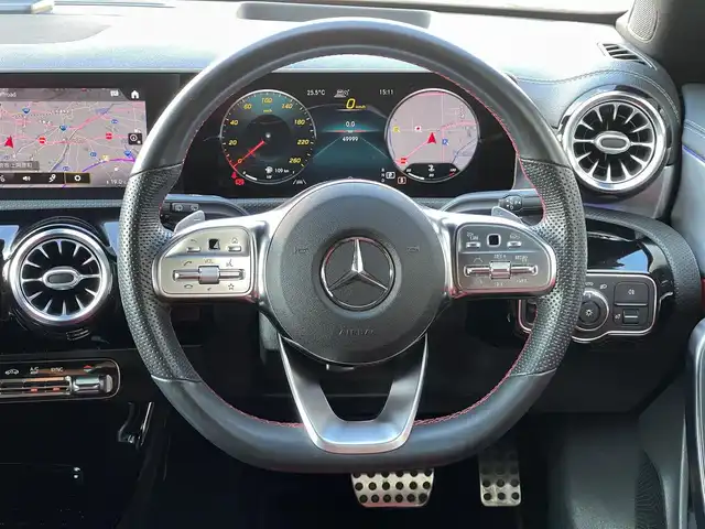 メルセデス・ベンツ ＣＬＡ２００ｄ Sブレーク AMGライン 山梨県 2019(令1)年 5万km デジタルホワイト サンルーフ/レーダーセーフティP/ナビP/黒/赤革シート/純正HDDナビ/フルセグ/アンビエントライト/３６０カメラ/シートヒータ/アシスタントディストロニック/LKA/BSA/マルチビームLED/オートライト/パワーバックドア/フットオープナー