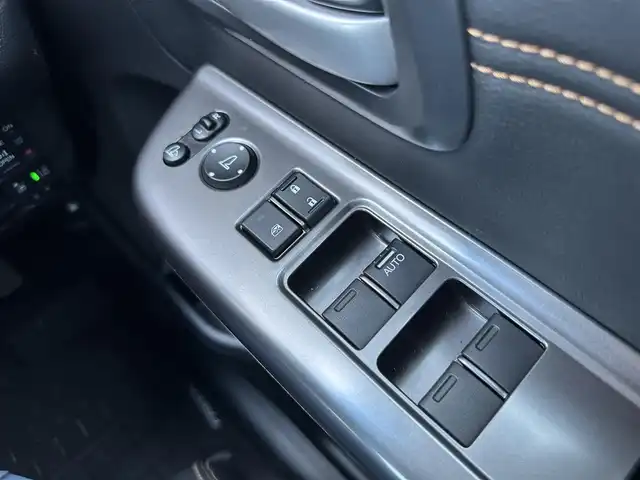 ホンダ フリード ハイブリット クロスター ホンダセンシング 千葉県 2020(令2)年 4.6万km プレミアムクリスタルレッドM 純正メモリナビ/(フルセグTV BT CD DVD AM FM)/バックカメラ/前後ドライブレコーダー/衝突被害軽減システム/車線逸脱警報/クルーズコントロール/ハーフレザーシート/両側パワースライドドア/横滑り防止装置/ETC/アイドリングストップ/LEDヘッドライト/フォグランプ/オートライト/ウィンカーミラー/電動格納ミラー/純正15インチAW/シートヒーター/シートリフター/プッシュスタート/スマートキー/フロアマット/ドアバイザー