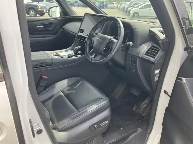 トヨタ ヴェルファイア ハイブリット Z プレミア 道南・函館 2023(令5)年 4.1万km プラチナホワイトパールマイカ ・純正ディスプレイオーディオ（コネクティッドナビ対応）/・フルセグTV/・カメラ一体型ドライブレコーダー/・パノラミックビューモニター/・ヘッドアップディスプレイ/・デジタルインナーミラー/・HDMI接続/・ルーフサンシェード/・サイドサンシェード/・両側パワースライドドア/・オートステップ/・パワーバックドア/・快適温熱シート（フロント・セカンドシート）/・ベンチレーションシート（フロント・セカンドシート）/・電動オットマン/・セカンドシートサイドテーブル/・ステアリングヒーター/・リヤヒーターエアカーテン/・ナノイーX/・ワイヤレスパワーコンソーシアム/・プリクラッシュセーフティ/・レーンディパーチャーアラート/・レーダークルーズコントロール/・ブラインドスポットモニター/・オートマチックハイビーム/・LEDヘッドライト/・オートライト/・エンジンプッシュスタート/・スマートキー/・保証書