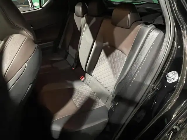 トヨタ Ｃ－ＨＲ G 東京都 2016(平28)年 10.3万km ブラックマイカ 純正9インチナビ/NSZT-Y66T/(フルセグTV/Bluetooth/CD/DVD)/Toyota Safety Sense P/・プリクラッシュセーフティシステム/・レーンディパーチャーアラート/・レーダークルーズコントロール/前方ドライブレコーダー/バックカメラ/ブラインドスポットモニター/前席シートヒーター/自動防眩インナーミラー/本革巻ステアリング/ETC2.0/取扱説明書/スペアキー