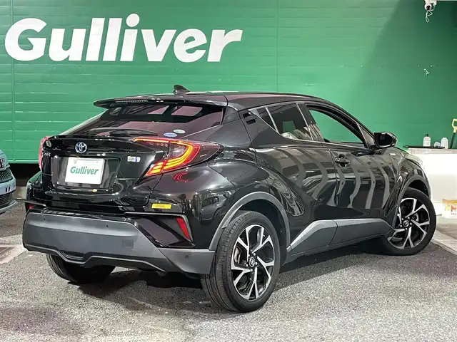 トヨタ Ｃ－ＨＲ G 東京都 2016(平28)年 10.3万km ブラックマイカ 純正9インチナビ/NSZT-Y66T/(フルセグTV/Bluetooth/CD/DVD)/Toyota Safety Sense P/・プリクラッシュセーフティシステム/・レーンディパーチャーアラート/・レーダークルーズコントロール/前方ドライブレコーダー/バックカメラ/ブラインドスポットモニター/前席シートヒーター/自動防眩インナーミラー/本革巻ステアリング/ETC2.0/取扱説明書/スペアキー