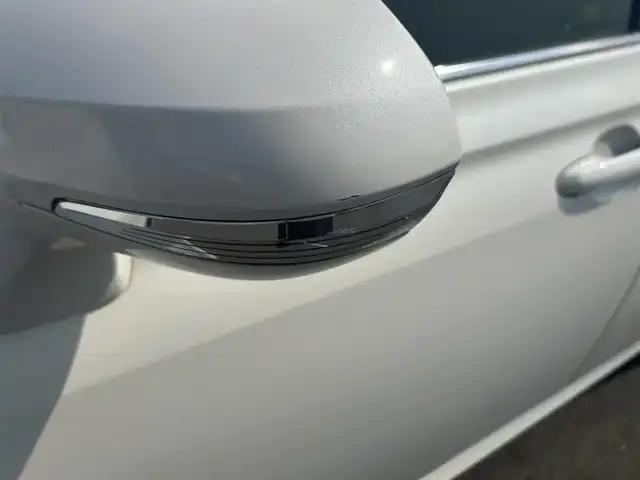 トヨタ クラウン ハイブリッド S Cパッケージ 岡山県 2018(平30)年 8.2万km ホワイトパールクリスタルシャイン 登録時走行距離81502km/純正ナビ/フルセグTV(AM.FM.CD.DVD.TV.BT)/バックカメラ/ETC2.0/ブラインドスポットモニター/ヘッドアップディスプレイ/ドライブレコーダー/シートヒーター（D+N席）/ステアリングヒーター/クリアランスソナー/衝突軽減ブレーキ/横滑り防止装置/レーダークルーズコントロール/レーンキープアシスト/オートライト/オートマチックハイビーム/アイドリングストップ/17インチ純正AW/純正フロアマット/D+N席パワーシート