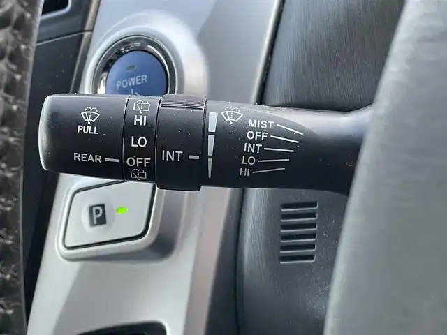 トヨタ プリウス α G 岡山県 2012(平24)年 10.2万km ブラック 登録時走行距離101905km/純正ナビ/地デジTV(Bluetooth/USB/AM/FM/HDD/SD)/バックカメラ/ETC/クルーズコントロール/アイドリングストップ/AAC/オートライト/ヘッドライトウォッシャー/パワーウィンドウ/プッシュスタート/スマートキー