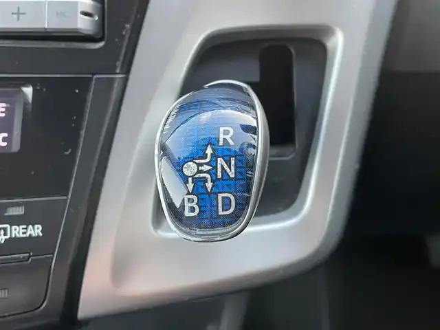 トヨタ プリウス α G 岡山県 2012(平24)年 10.2万km ブラック 登録時走行距離101905km/純正ナビ/地デジTV(Bluetooth/USB/AM/FM/HDD/SD)/バックカメラ/ETC/クルーズコントロール/アイドリングストップ/AAC/オートライト/ヘッドライトウォッシャー/パワーウィンドウ/プッシュスタート/スマートキー