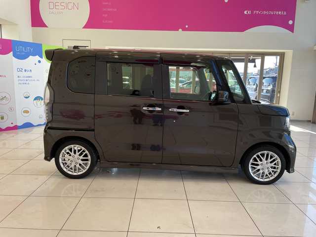 ホンダ Ｎ ＢＯＸ カスタム L ターボ 埼玉県 2021(令3)年 6.8万km プレミアムグラマラスブロンズP ホンダセンシング/純正メモリーナビ/　　CD/DVD/BT/フルセグ/バックカメラ/両側パワースライドドア/レーダークルーズコントロール/LEDオートライト/ハーフレザーシート/純正15インチアルミホイール/パドルシフト/社外ETC