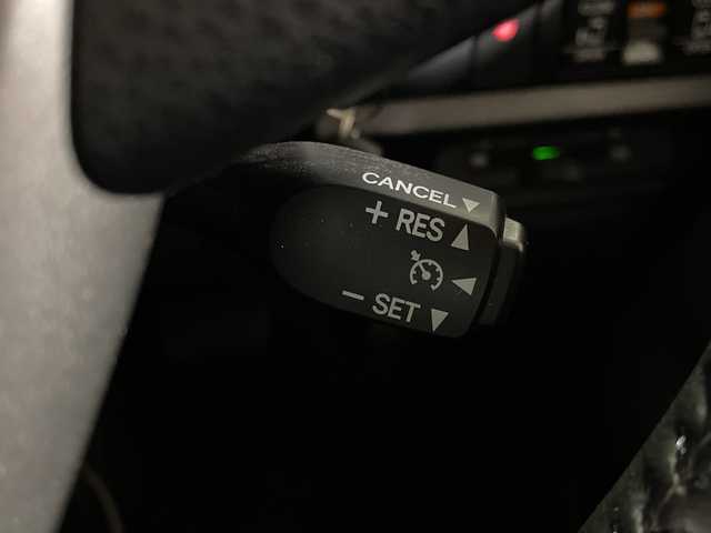 トヨタ ヴォクシー ハイブリッド ZS 煌Ⅱ 福岡県 2020(令2)年 4.7万km ブラッキッシュアゲハガラスフレーク 純正メモリーナビゲーション（NSZN-Z68T）/純正フリップダウンモニター/フルセグテレビ/バックカメラ/シートヒーター/LEDヘッドライト/3列シート/両側パワースライドドア/ドライブレコーダー前後/ETC/レーダークルーズコントロール/純正16インチアルミホイール/スマートキー/プッシュスタートエンジン