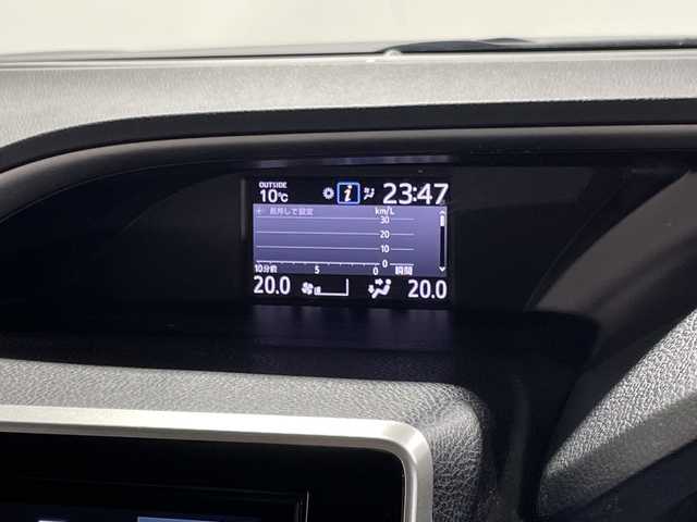 トヨタ ヴォクシー ハイブリッド ZS 煌Ⅱ 福岡県 2020(令2)年 4.7万km ブラッキッシュアゲハガラスフレーク 純正メモリーナビゲーション（NSZN-Z68T）/純正フリップダウンモニター/フルセグテレビ/バックカメラ/シートヒーター/LEDヘッドライト/3列シート/両側パワースライドドア/ドライブレコーダー前後/ETC/レーダークルーズコントロール/純正16インチアルミホイール/スマートキー/プッシュスタートエンジン