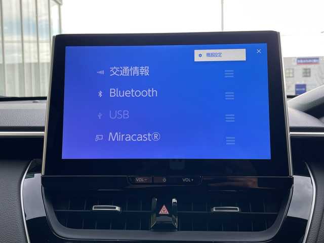 トヨタ カローラ クロス ハイブリッド Z 青森県 2025(令7)年 0.2万km プラチナホワイトパールマイカ 4WD/OP寒冷地仕様/OP純正10.5インチDオーディオプラスナビ・フルセグTV/Bluetooth・USB・Miracast/OPパノラミックビューモニター/OPパノラマルーフ/OPトヨタチームメイト/アドバンストパーク/パーキングサポートブレーキ/安心降車アシスト/ブラインドスポットモニター/セーフティセンス/プリクラッシュセーフティ/レーダークルーズコントロール/レーントレーシングアシスト/オートマチックハイビーム/ハーフレザーシート/運転席パワーシート/前席シートヒーター/ステアリングヒーター/パワーバックドア/純正前後ドライブレコーダー/純正ビルトインETC2.0/OP AC100V1500W/ワイパーデアイサー/LEDヘッドライト/LEDフォグランプ/LEDリアフォグランプ/純正18インチアルミ/ルーフレール