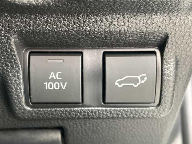 トヨタ カローラ クロス ハイブリッド Z 青森県 2025(令7)年 0.2万km プラチナホワイトパールマイカ 4WD/OP寒冷地仕様/OP純正10.5インチDオーディオプラスナビ・フルセグTV/Bluetooth・USB・Miracast/OPパノラミックビューモニター/OPパノラマルーフ/OPトヨタチームメイト/アドバンストパーク/パーキングサポートブレーキ/安心降車アシスト/ブラインドスポットモニター/セーフティセンス/プリクラッシュセーフティ/レーダークルーズコントロール/レーントレーシングアシスト/オートマチックハイビーム/ハーフレザーシート/運転席パワーシート/前席シートヒーター/ステアリングヒーター/パワーバックドア/純正前後ドライブレコーダー/純正ビルトインETC2.0/OP AC100V1500W/ワイパーデアイサー/LEDヘッドライト/LEDフォグランプ/LEDリアフォグランプ/純正18インチアルミ/ルーフレール