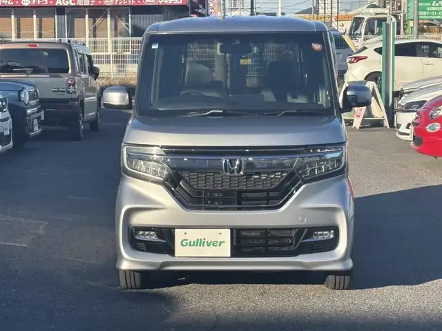 ホンダ Ｎ ＢＯＸ カスタム G L ターボ ホンダセンシング 愛知県 2018(平30)年 6.6万km ルナシルバーM /禁煙車//メモリーナビ(ECLIPSE AVN-R8)//フルセグTV/USB/BT/SD/MUSIC JUKE/CD/DVD//ビルトインETC//バックカメラ//Honda SENSING//衝突軽減ブレーキ/誤発進抑制機能/後方誤発進抑制機能/歩行者事故低減ステアリング/路外逸脱抑制機能/オートハイビーム/先行車発進お知らせ機能/標識認識機能//ACC/LKAS//オートリトラウィンカーミラー//両側パワースライドドア//プッシュスタート//オートLEDヘッドライト//LEDフォグランプ//プラズマクラスター技術搭載フルオート・エアコンディショナー//アレルクリーンプラスシート//ブラック塗装＋切削加工15インチアルミホイール//ハーフレザーシート//シートリフター//革巻きステアリング//ステアリングスイッチ//ステアリングチルト機構//パドルシフト//ECON//スマートキー//スペアスマートキー//ロールサンシェード//LEDルームランプ//前方ドライブレコーダー(Kenwood DRV-320)//純正フロアマット//ドアバイザー//取扱説明書//保証書