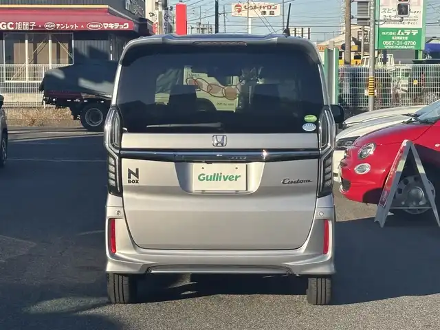 ホンダ Ｎ ＢＯＸ カスタム G L ターボ ホンダセンシング 愛知県 2018(平30)年 6.6万km ルナシルバーM /禁煙車//メモリーナビ(ECLIPSE AVN-R8)//フルセグTV/USB/BT/SD/MUSIC JUKE/CD/DVD//ビルトインETC//バックカメラ//Honda SENSING//衝突軽減ブレーキ/誤発進抑制機能/後方誤発進抑制機能/歩行者事故低減ステアリング/路外逸脱抑制機能/オートハイビーム/先行車発進お知らせ機能/標識認識機能//ACC/LKAS//オートリトラウィンカーミラー//両側パワースライドドア//プッシュスタート//オートLEDヘッドライト//LEDフォグランプ//プラズマクラスター技術搭載フルオート・エアコンディショナー//アレルクリーンプラスシート//ブラック塗装＋切削加工15インチアルミホイール//ハーフレザーシート//シートリフター//革巻きステアリング//ステアリングスイッチ//ステアリングチルト機構//パドルシフト//ECON//スマートキー//スペアスマートキー//ロールサンシェード//LEDルームランプ//前方ドライブレコーダー(Kenwood DRV-320)//純正フロアマット//ドアバイザー//取扱説明書//保証書