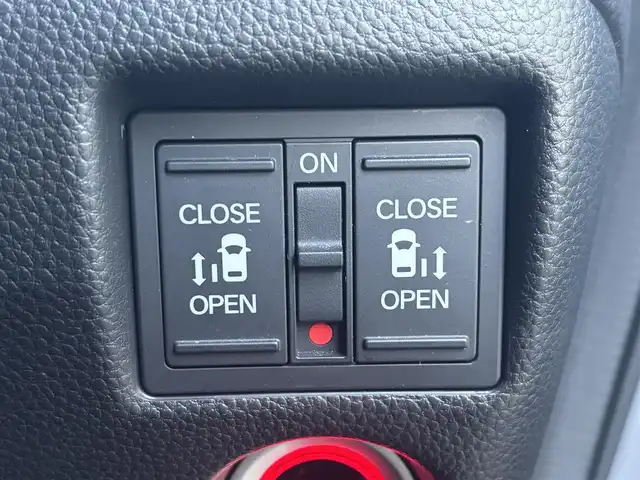 ホンダ Ｎ ＢＯＸ カスタム G L ターボ ホンダセンシング 愛知県 2018(平30)年 6.6万km ルナシルバーM /禁煙車//メモリーナビ(ECLIPSE AVN-R8)//フルセグTV/USB/BT/SD/MUSIC JUKE/CD/DVD//ビルトインETC//バックカメラ//Honda SENSING//衝突軽減ブレーキ/誤発進抑制機能/後方誤発進抑制機能/歩行者事故低減ステアリング/路外逸脱抑制機能/オートハイビーム/先行車発進お知らせ機能/標識認識機能//ACC/LKAS//オートリトラウィンカーミラー//両側パワースライドドア//プッシュスタート//オートLEDヘッドライト//LEDフォグランプ//プラズマクラスター技術搭載フルオート・エアコンディショナー//アレルクリーンプラスシート//ブラック塗装＋切削加工15インチアルミホイール//ハーフレザーシート//シートリフター//革巻きステアリング//ステアリングスイッチ//ステアリングチルト機構//パドルシフト//ECON//スマートキー//スペアスマートキー//ロールサンシェード//LEDルームランプ//前方ドライブレコーダー(Kenwood DRV-320)//純正フロアマット//ドアバイザー//取扱説明書//保証書