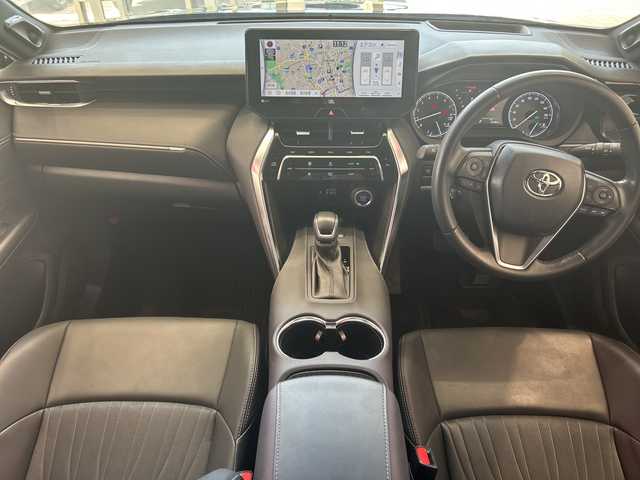 トヨタ ハリアー Z 埼玉県 2021(令3)年 3.7万km プレシャスブラックパール トヨタセーフティセンス/純正ディスプレイオーディオ（コネクティッドナビ対応）/　　Bluetooth/フルセグTV/Apple CarPlay/Android Auto/Miracast/USB/AUX/JBLプレミアムサウンド/バックカメラ/パワーバックドア/ハーフレザーシート/LEDオートライト/純正19インチアルミホイール/ドラレコ内臓デジタルインナーミラー/電動パーキングブレーキ(HOLDスイッチ付)/プッシュスタート/ビルトインETC2.0/禁煙車