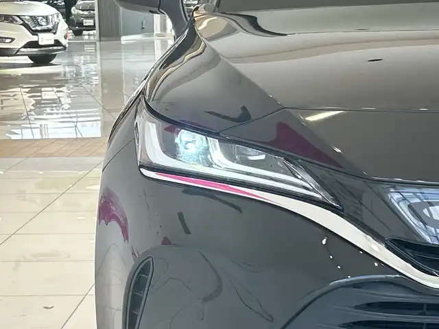 トヨタ ハリアー Z 埼玉県 2021(令3)年 3.7万km プレシャスブラックパール トヨタセーフティセンス/純正ディスプレイオーディオ（コネクティッドナビ対応）/　　Bluetooth/フルセグTV/Apple CarPlay/Android Auto/Miracast/USB/AUX/JBLプレミアムサウンド/バックカメラ/パワーバックドア/ハーフレザーシート/LEDオートライト/純正19インチアルミホイール/ドラレコ内臓デジタルインナーミラー/電動パーキングブレーキ(HOLDスイッチ付)/プッシュスタート/ビルトインETC2.0/禁煙車