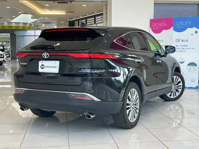 トヨタ ハリアー Z 埼玉県 2021(令3)年 3.7万km プレシャスブラックパール トヨタセーフティセンス/純正ディスプレイオーディオ（コネクティッドナビ対応）/　　Bluetooth/フルセグTV/Apple CarPlay/Android Auto/Miracast/USB/AUX/JBLプレミアムサウンド/バックカメラ/パワーバックドア/ハーフレザーシート/LEDオートライト/純正19インチアルミホイール/ドラレコ内臓デジタルインナーミラー/電動パーキングブレーキ(HOLDスイッチ付)/プッシュスタート/ビルトインETC2.0/禁煙車