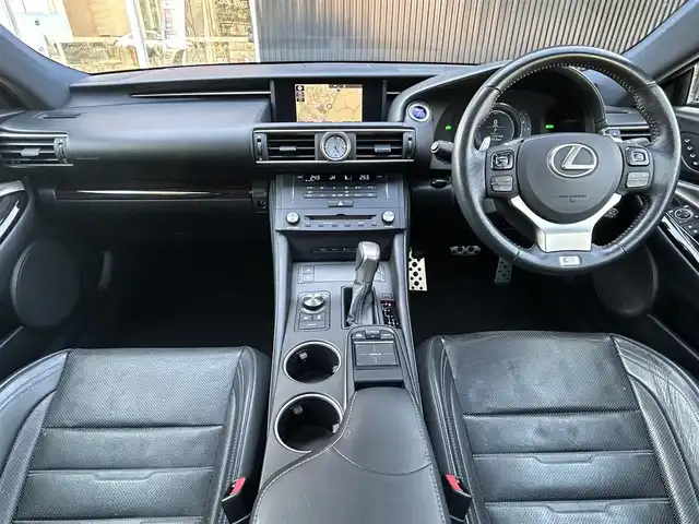 レクサス ＲＣ 300h Fスポーツ 福岡県 2014(平26)年 12.5万km ホワイトノーヴァガラスフレーク サンルーフ/レーダークルーズコントロール/衝突軽減ブレーキ/黒革シート/シートヒーター/エアシート/純正ナビ/Bluetooth/フルセグTV/バックカメラ/CD/DVD/BD/LEDヘッドライト/オートライト/純正19インチアルミホイール/ETC/取扱説明書/保証書