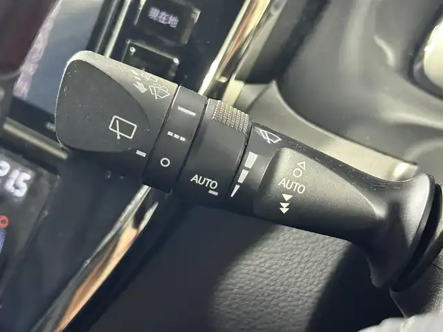 トヨタ ハリアー プレミアム 佐賀県 2015(平27)年 9.4万km ブラック 純正9型ナビ/（ＡＭ/ＦＭ/CD/DVD/Bluetooth/フルセグTV）/サンルーフ/モデリスタエアロ/バックカメラ/クルーズコントロール/パワーシート/シートメモリ/パワーバックドア/レーンアシスト/シートヒーター/LEDヘッドライト/フォグランプ/オートエアコン/盗難防止装置/横滑り防止装置/オートライト/オートマチックハイビーム/スマートキー/プッシュスタート/純正フロアマット/純正18インチアルミホイール/ステアリングスイッチ/電動格納ミラー