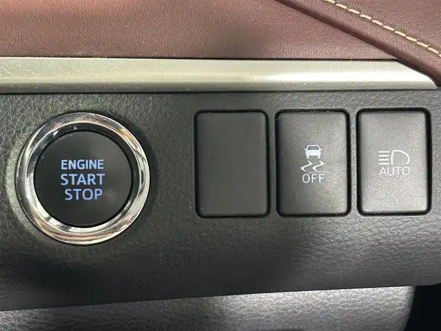 トヨタ ハリアー プレミアム 佐賀県 2015(平27)年 9.4万km ブラック 純正9型ナビ/（ＡＭ/ＦＭ/CD/DVD/Bluetooth/フルセグTV）/サンルーフ/モデリスタエアロ/バックカメラ/クルーズコントロール/パワーシート/シートメモリ/パワーバックドア/レーンアシスト/シートヒーター/LEDヘッドライト/フォグランプ/オートエアコン/盗難防止装置/横滑り防止装置/オートライト/オートマチックハイビーム/スマートキー/プッシュスタート/純正フロアマット/純正18インチアルミホイール/ステアリングスイッチ/電動格納ミラー
