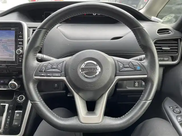 日産 セレナ ハイウェイスター プロパイロットED 兵庫県 2016(平28)年 14.4万km ダイヤモンドブラック (株)IDOMが運営する【じしゃロン姫路店】の自社ローン専用車両になります。こちらは現金またはオートローンご利用時の価格です。自社ローンご希望の方は別途その旨お申付け下さい/フルセグテレビ/バックカメラ/アイドリングストップ/両側パワースライドドア/クルーズコントロール/プッシュスタート